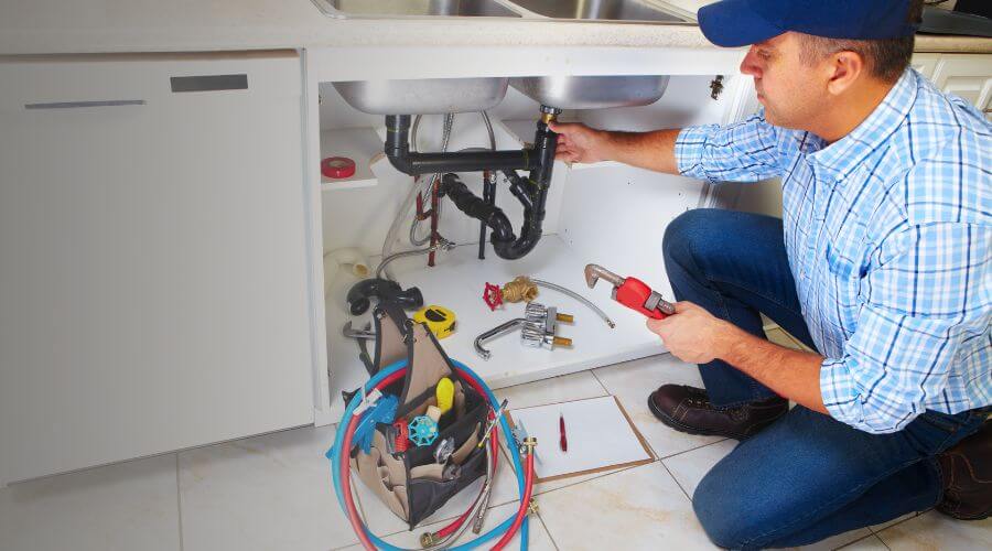 Expert burst pipe repair services in Neosho, MO